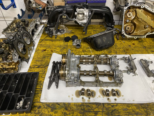 Werkstattbereich mit Technik